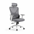 Ergonomischer Bürostuhl mit Kopfstütze Netzrücken verstellbaren Armlehnen und Rollen Grau Weiß 66 x 65 x 118-128 cm